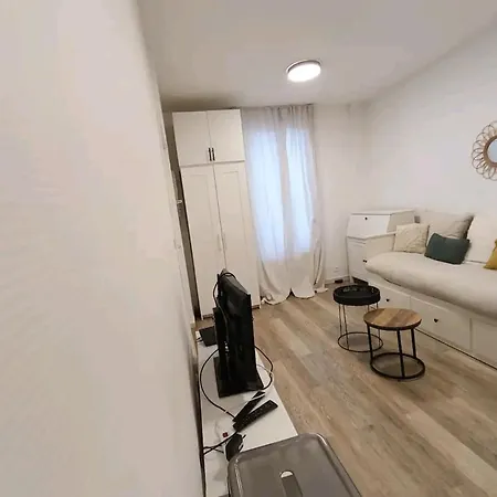 Cosy Studio 5 Min From Paris Apartment